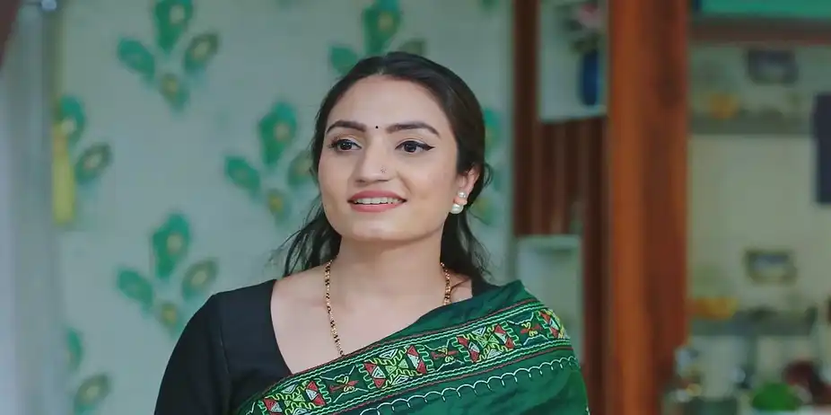 Ashok Puts on an Act in front of Seetha - SeethaRaama 