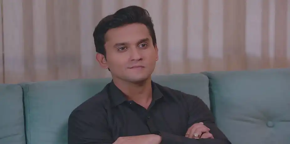 Jayant Suspects Janhavi's Loyalty - Lakshmi Niwas