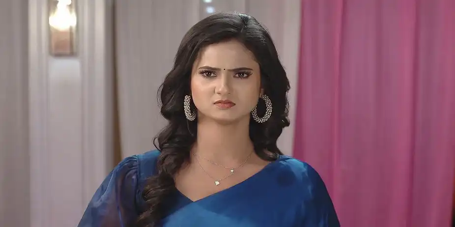 Priya Tries to Expose Anshika - Suna Jhia