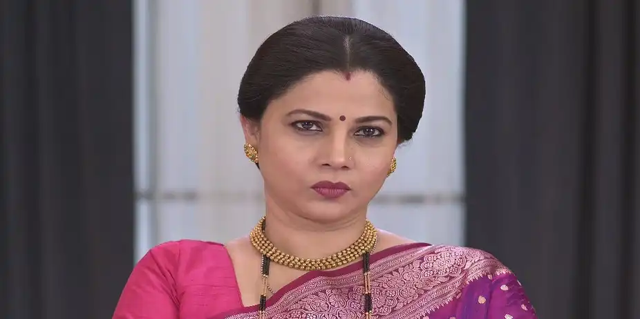 Bhairavi Tells Savali about Tara's Singing Competition - Savalyachi Janu Savali
