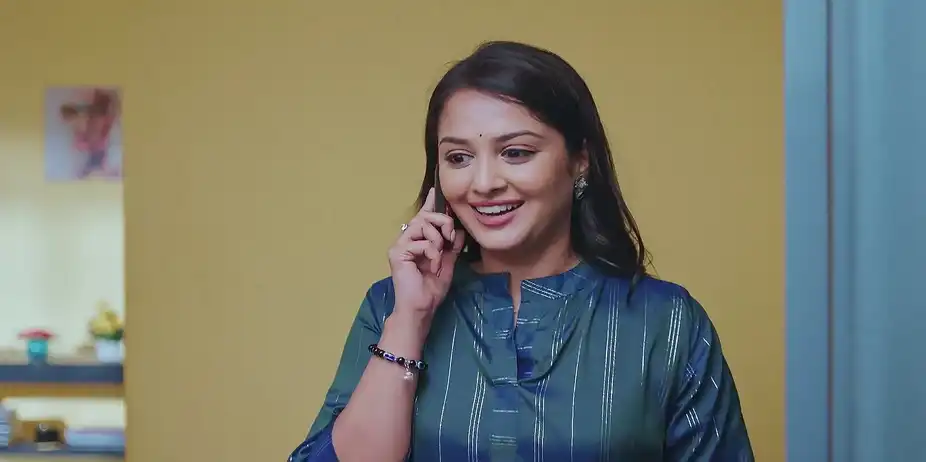 Durga Worries about Finding a Job - Naa Ninna Bidalaare
