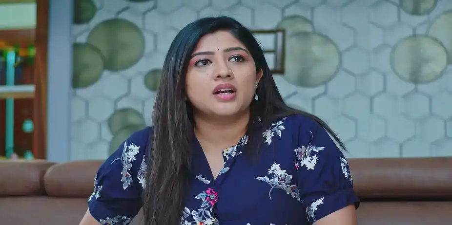 Priya and Sri Ram Discuss Subbi - SeethaRaama