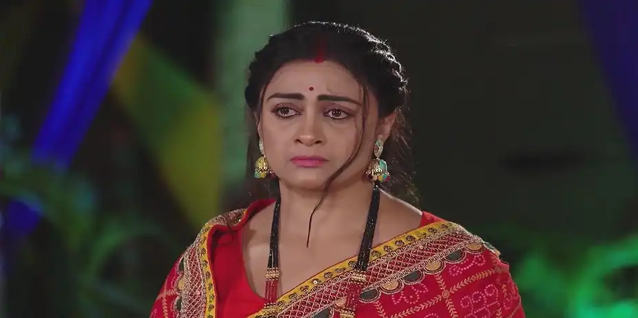 Sandhya Prepares to Leave the House - Sandhya Ragini