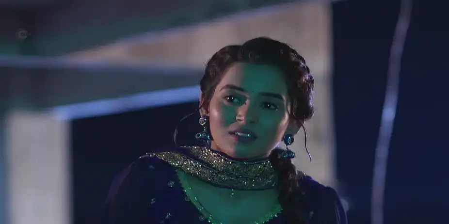 Mani Tries to Meet Yogendra - Tu Khara Mun Chaai