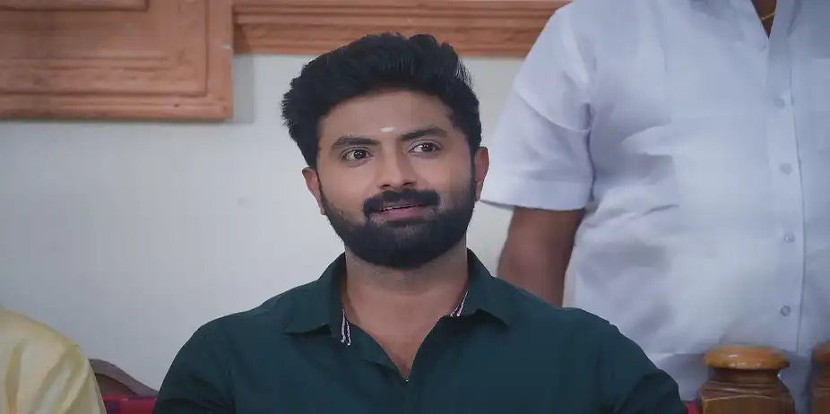 Valli Reluctantly Invites Kanmani - Veera