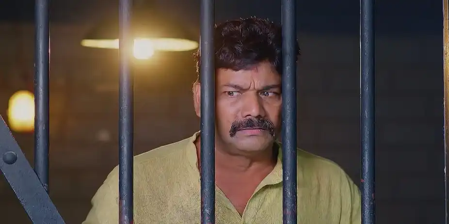 Chalapati Complaints about Charulata to Gowri - Sandhyaraaga