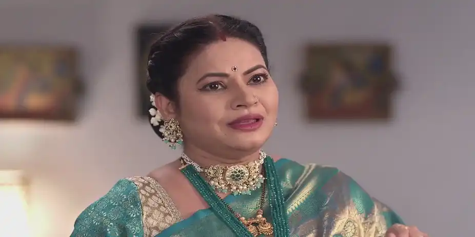 Savali Seeks Bhairavi's Help - Savalyachi Janu Savali