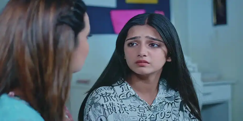 Ridhi Encourages Maira - Nava Mod