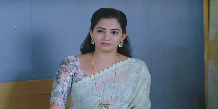 Bhavana Wishes to Confront the Culprit - Lakshmi Nivasa