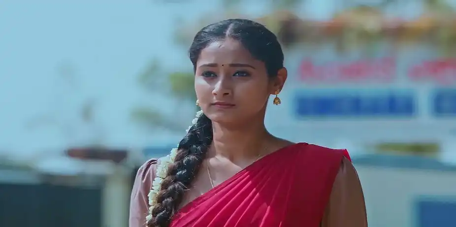 Maya Tries to Harm Her Employees - Naa Ninna Bidalaare