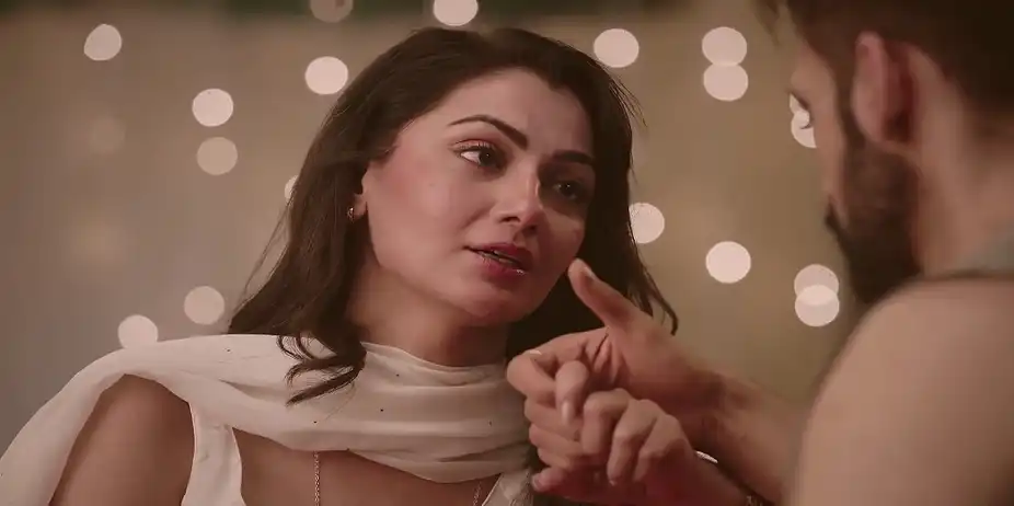 Virat Finds Amruta's Nuptial Chain - Kaise Mujhe Tum Mil Gaye