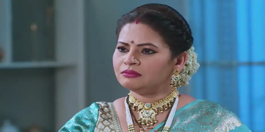 Bhairavi Scolds Savali - Savalyachi Janu Savali