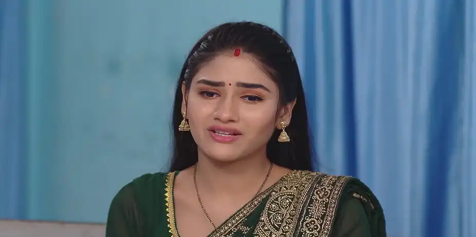 Lakshmi Learns about Sanjukta's Actions - Tuma Bina
