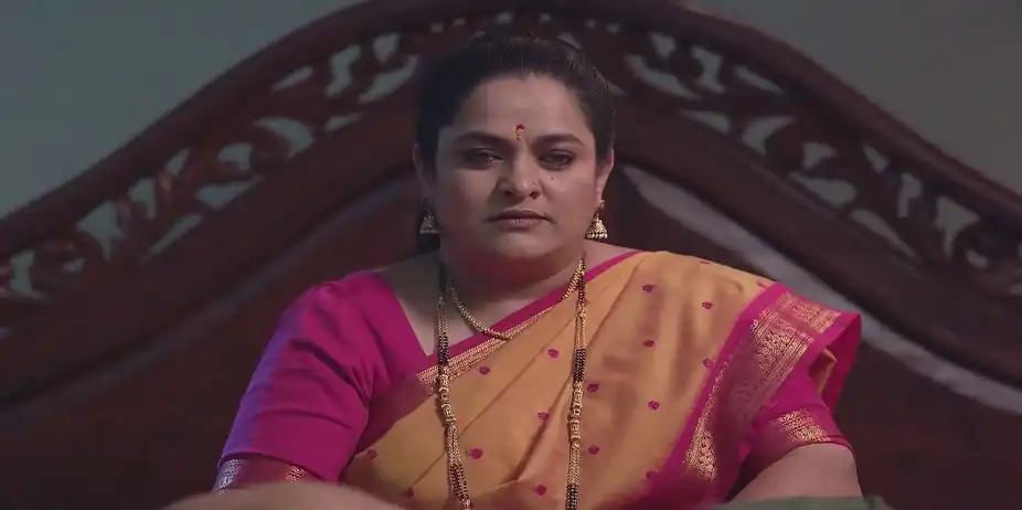 Narmada to Teach Meera a Lesson - Tula Japnar Aahe