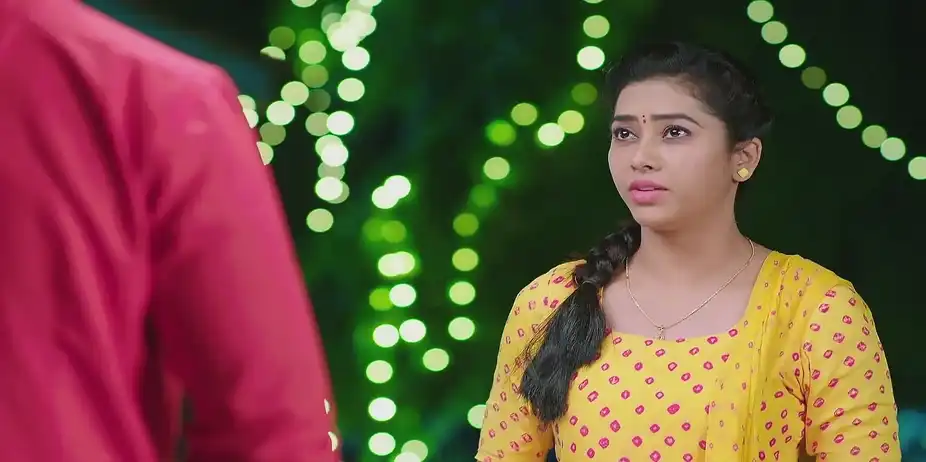 Kanthi Eagerly Waits for Sneha's Arrival