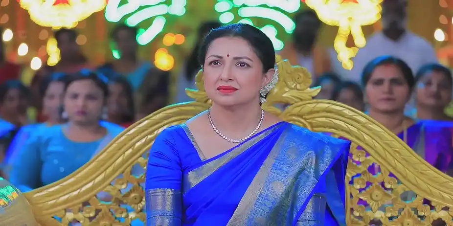 Varalakshmi's Graceful Dance - Manasellam