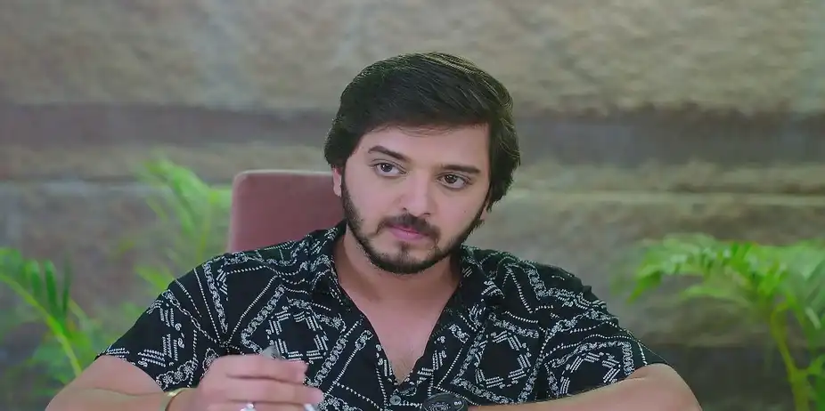 Avinash Tells His Family about a Culprit - Shrirasthu Shubhamasthu