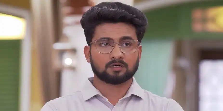 Titir Hands Satyam's Report to Adi - Anondi