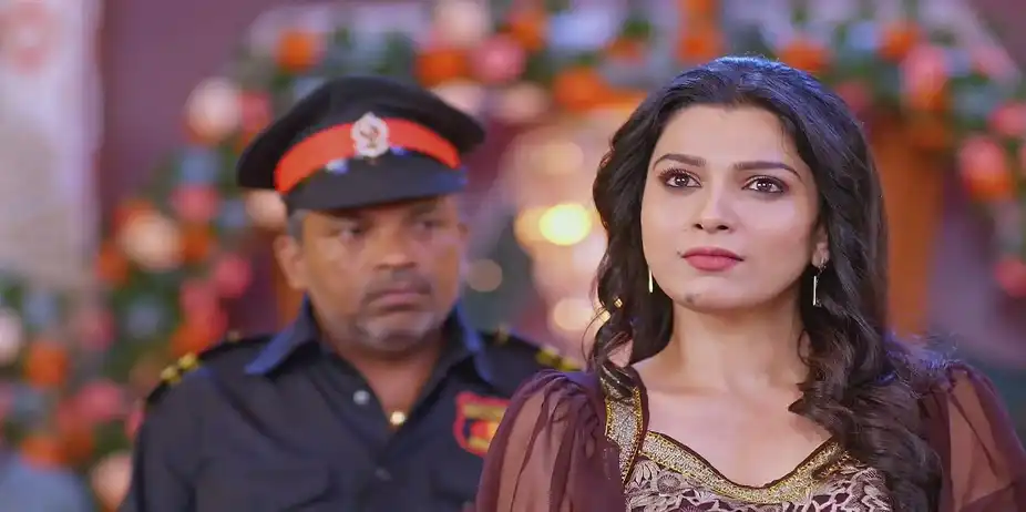 The Police Take Both Anushka and Malishka’s Report - Bhagya Lakshmi