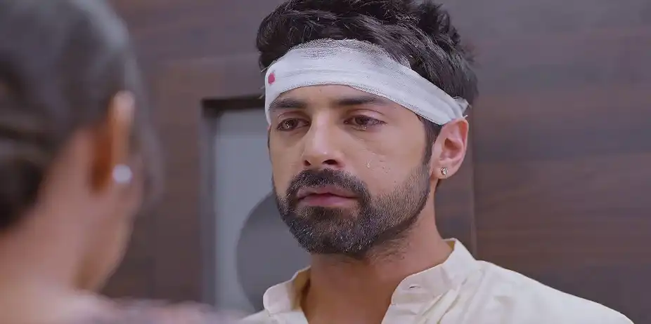 Purvi’s Kindness Wins Raunak’s Thanks - Kumkum Bhagya