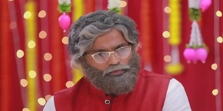The Old Man Asks Karthik's Opinion - Valliyin Velan