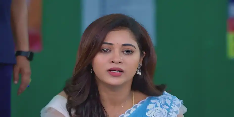 Maya Encourages Dhanalakshmi - Sandhya Raagam