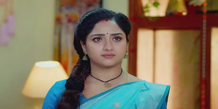 Tilottama's Attempt to Abduct Gayatri - Trinayani