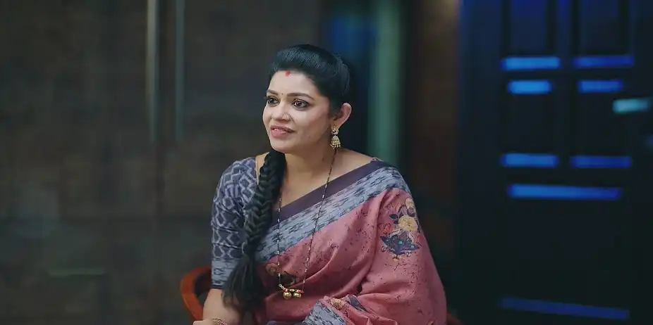 Bhoomika Talks to Malli about Rajendra Bhoopathi - Amruthadhaare