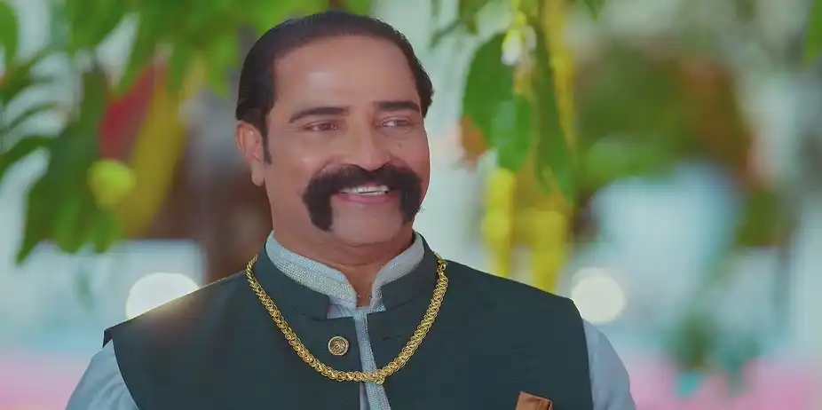 Jayant Gives Advice to the Worried Siddhiraj - Lakshmi Niwas