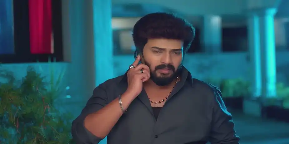 Karthigai Deepam - May 02, 2025 - Best Scene