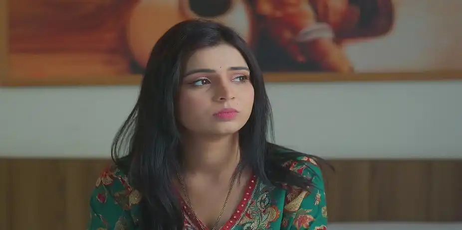 Vandana Praises the Desai Family and Shiva - Shiva