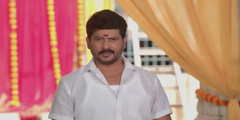 Karthigai Deepam - May 05, 2025 - Best Scene