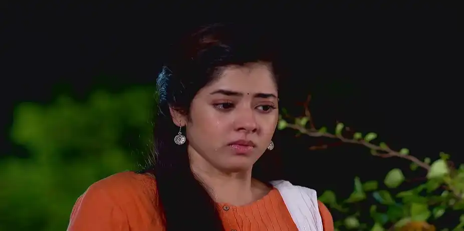 Bhoirobi Maa's Advice to Susmita - Chirodini Tumi Je Amar