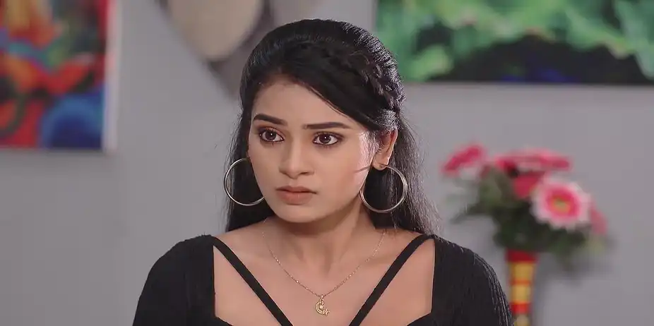 Richa's Actions Anger Lakshmi - Tuma Bina