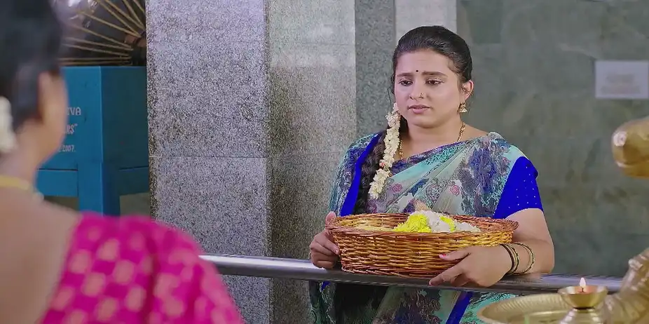 Leela Speaks about the Importance of Family - Lakshmi Nivasa