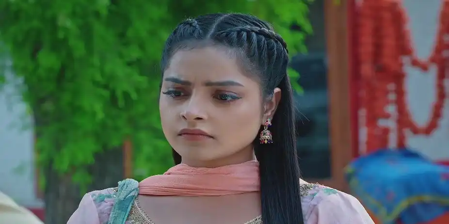 Riya Insults Kashni - Kashni