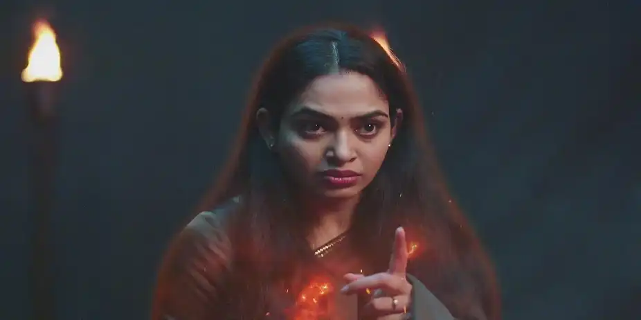 Veda Avoids Telling Meera about Maya - Tula Japnar Aahe