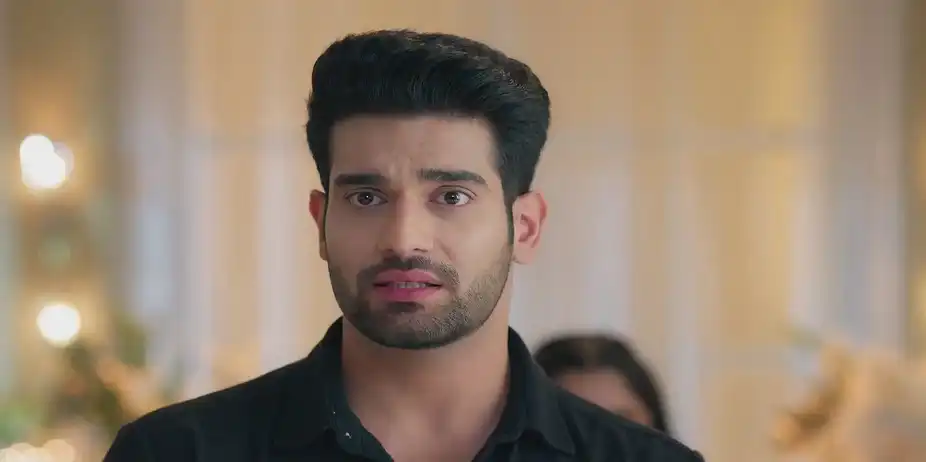 Neel Decides to Put Sayli up at a Hotel - Jamai No. 1