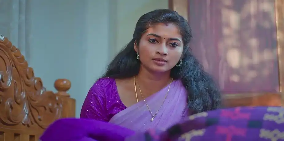 Veera Tends to Valli - Veera
