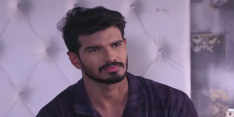 Disha Complains about Mani - Tu Khara Mun Chaai