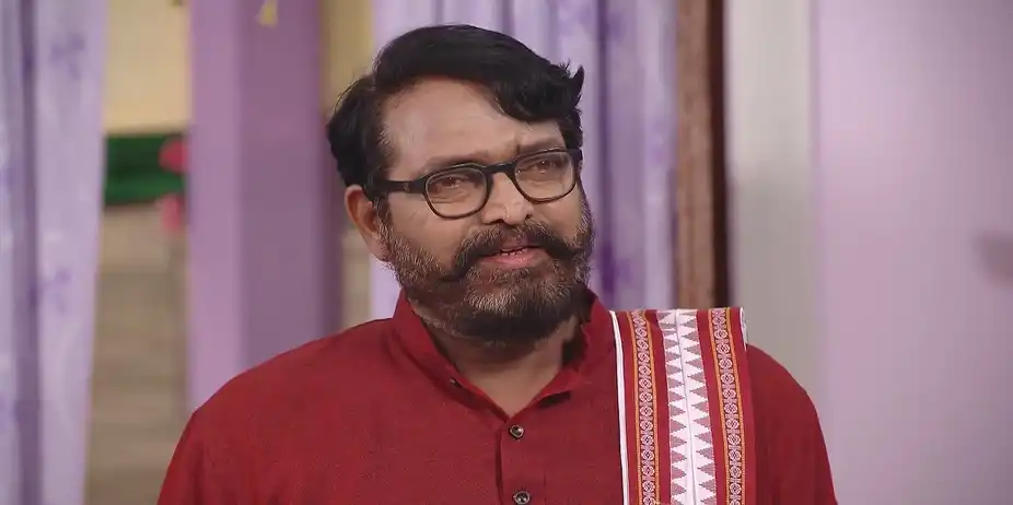 Dev's Uncle Supports Him - Sathi Sata Janmara