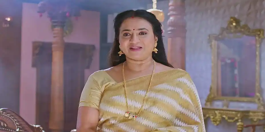 Indrani's Plan to Send a Proposal to Shivanna's House - Annayya