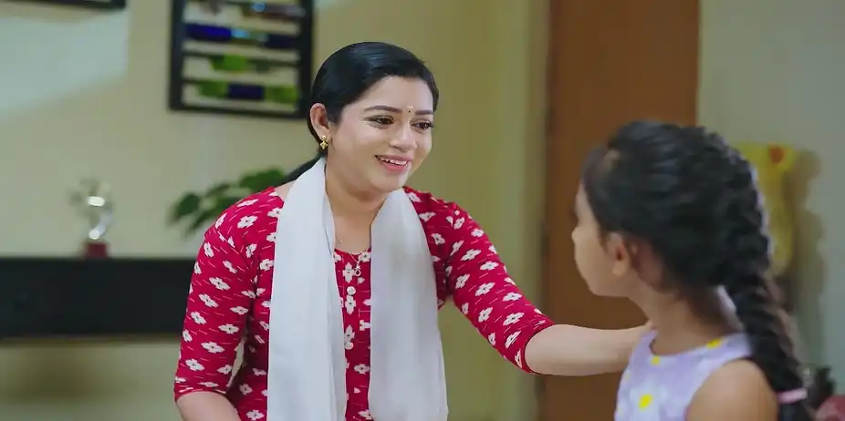 Lakshmi's Request to the People - Getti Melam