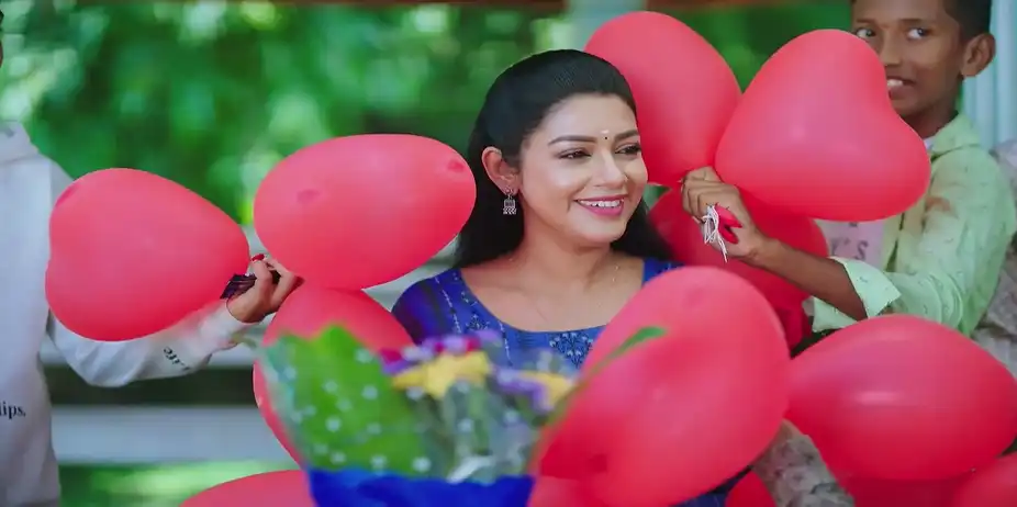 Vetri's Gift to Thulasi - Getti Melam