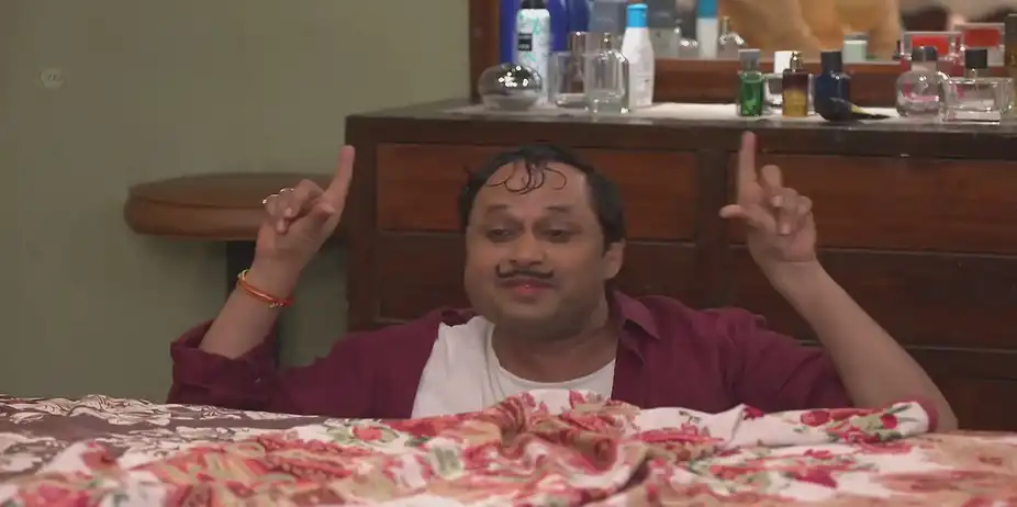 Happu Falls Prey to Rajesh's Anger - Happu Ki Ultan Paltan