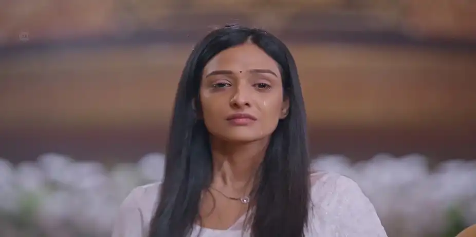 Parvathi Cries after Lakshmi Leaves - Bhagya Lakshmi