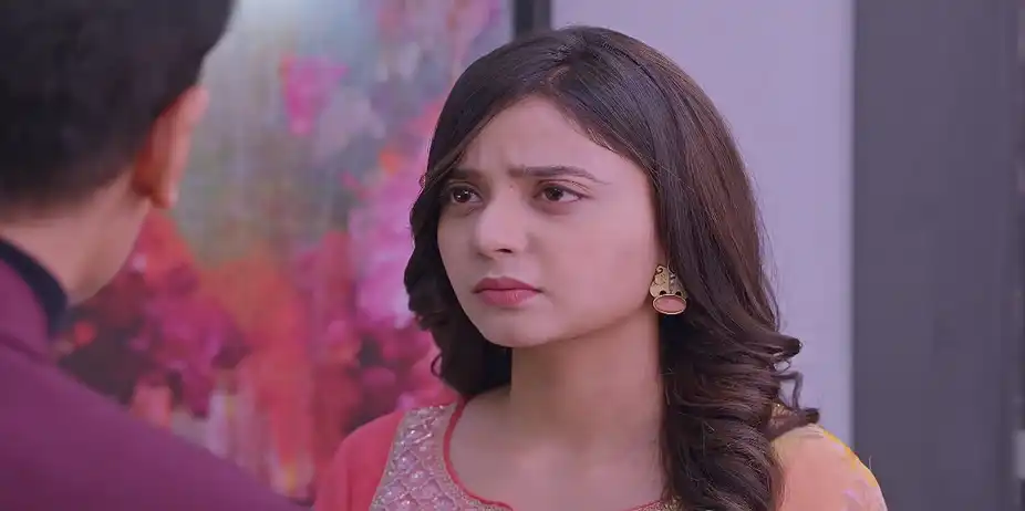 Karan Discloses Prarthana’s Ordeal to Gayatri - Kumkum Bhagya
