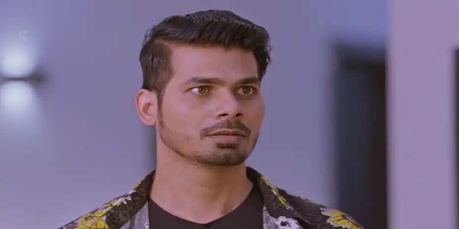 Karan Threatens Marcus' Men - Kumkum Bhagya