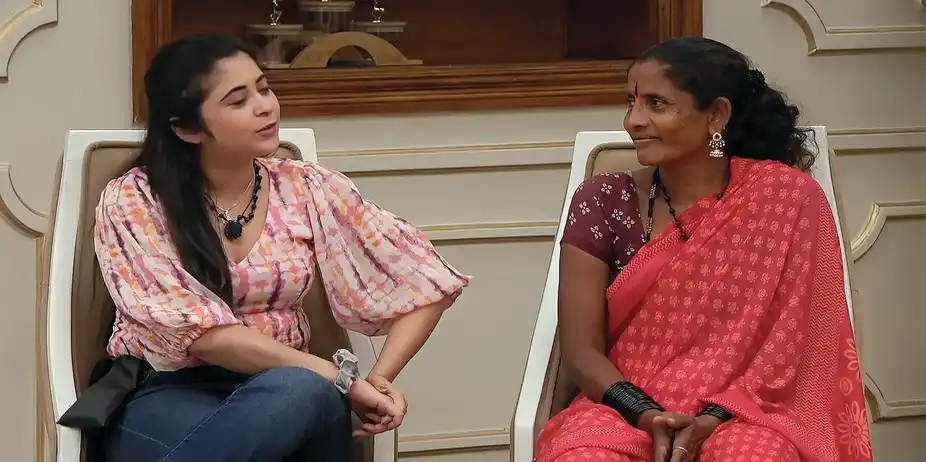 The Girls Complain about the Boys to Their Parents - Chal Bhava Cityt