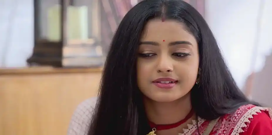 Parul Wakes Rayan up - Parineeta